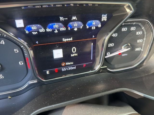 Used 2021 GMC Yukon Denali w/ Denali Premium Package image 5