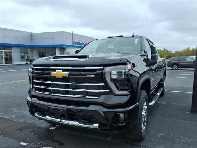 New 2026 Chevrolet Silverado 2500 LT w/ Z71 Chrome Sport Edition image 3