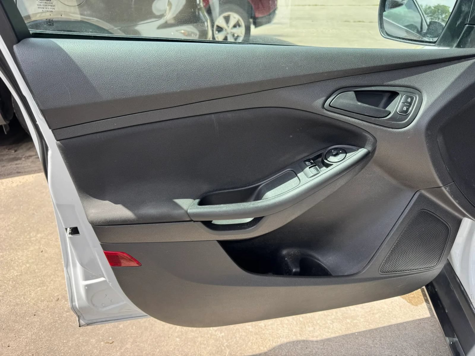 Used 2018 Ford Focus S FWD image 15