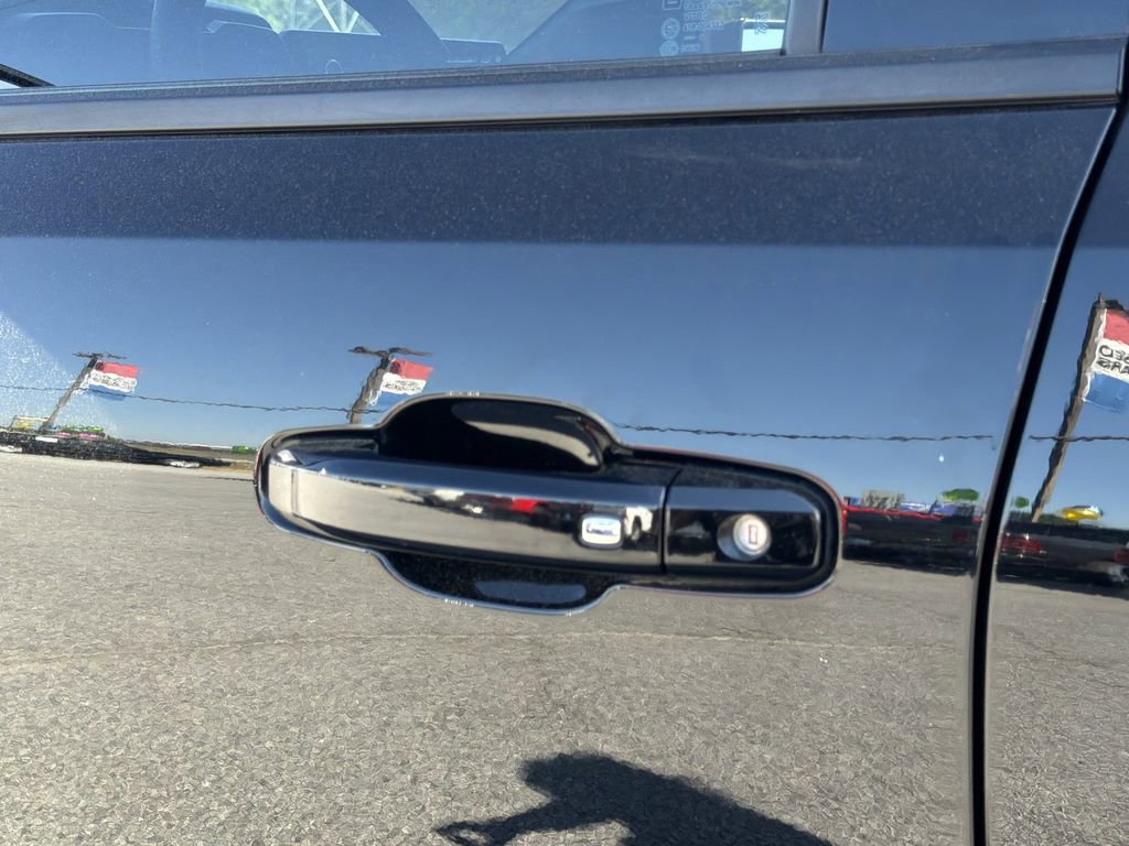 Used 2024 Chevrolet Colorado LT w/ LT Convenience Package image 30