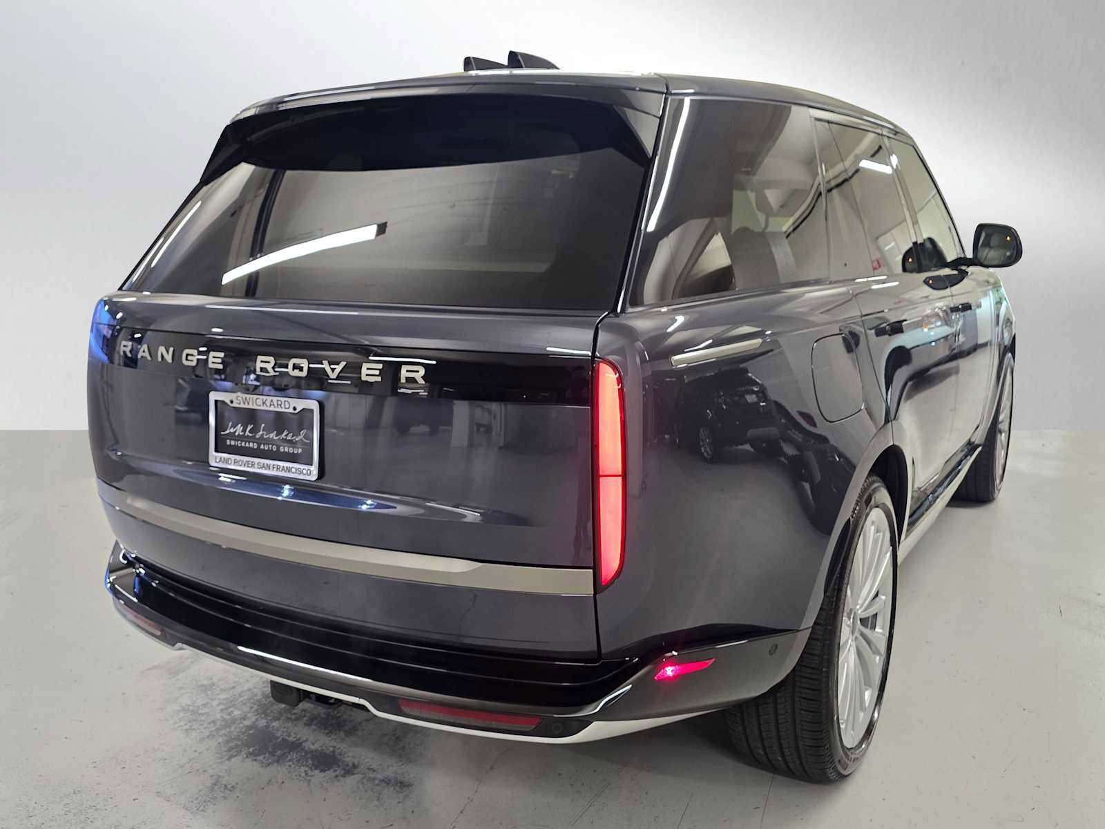 New 2026 Land Rover Range Rover SE image 5