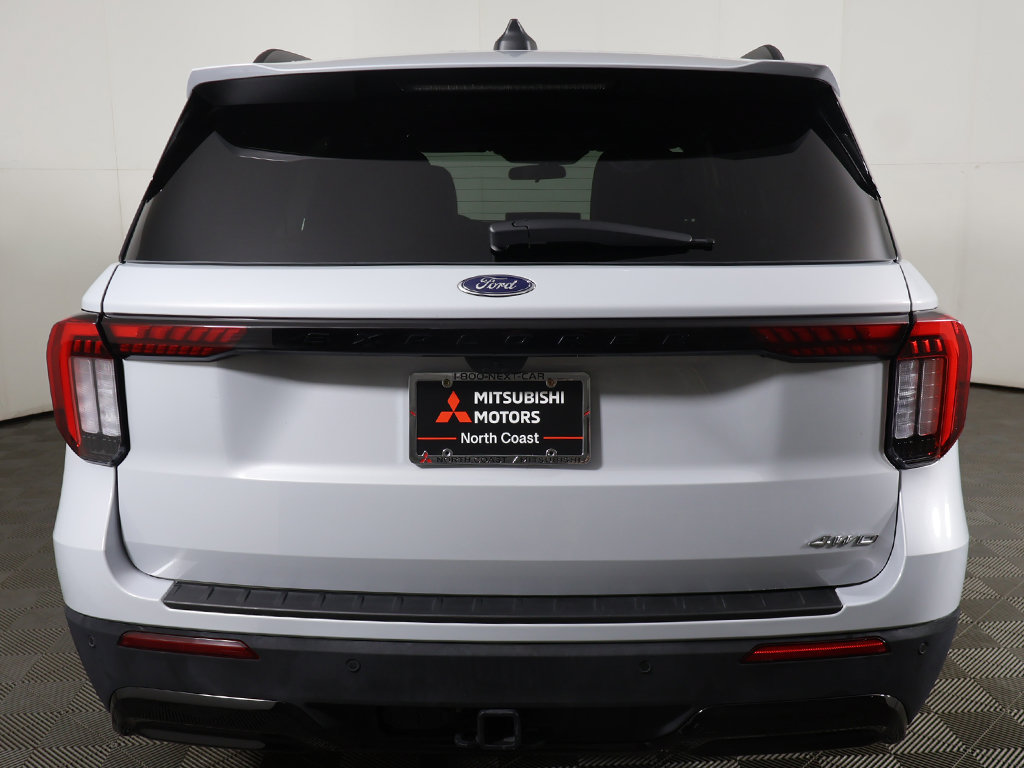 Used 2026 Ford Explorer ST-Line AWD/4WD image 11