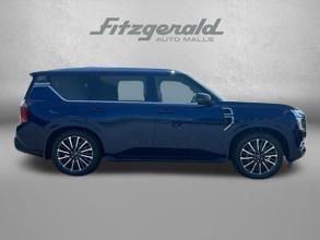 New 2025 Nissan Armada Platinum Reserve image 4