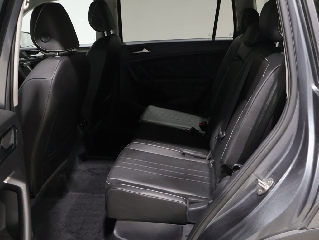 Used 2022 Volkswagen Tiguan SE image 18