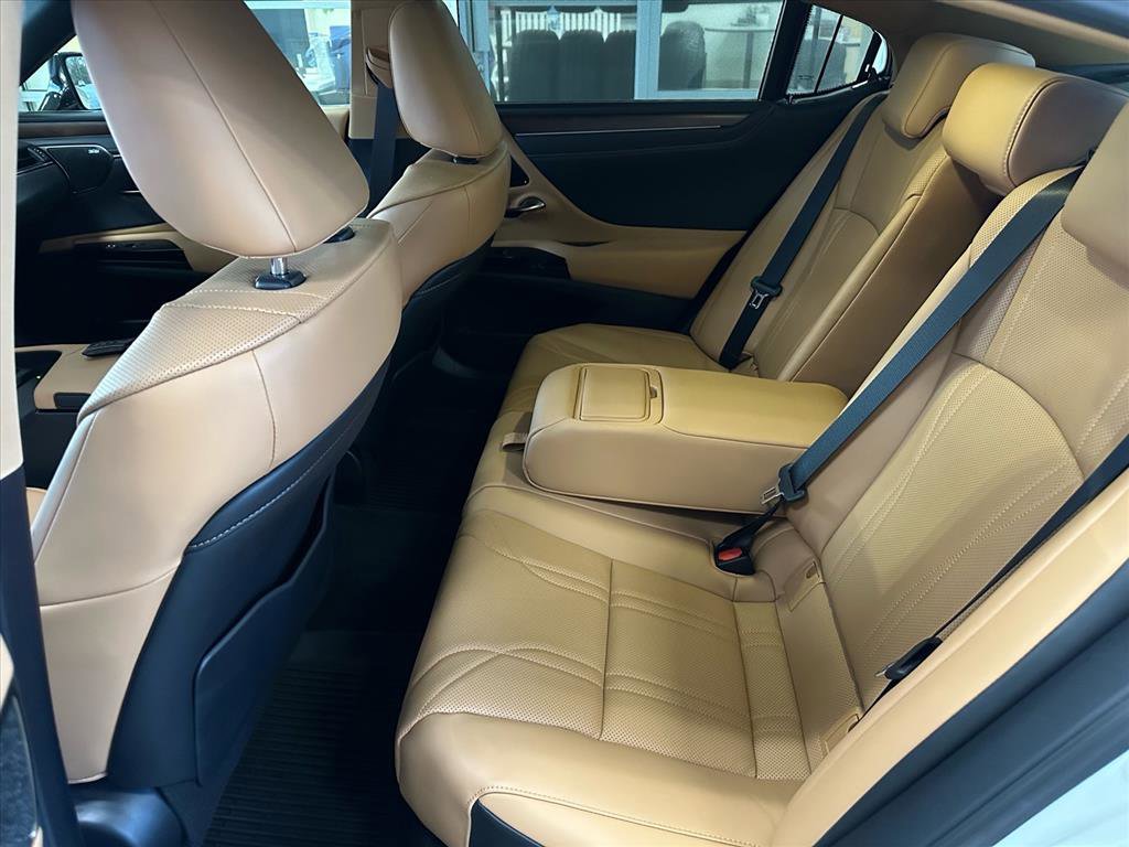 Used 2024 Lexus ES 350 Ultra Luxury image 29
