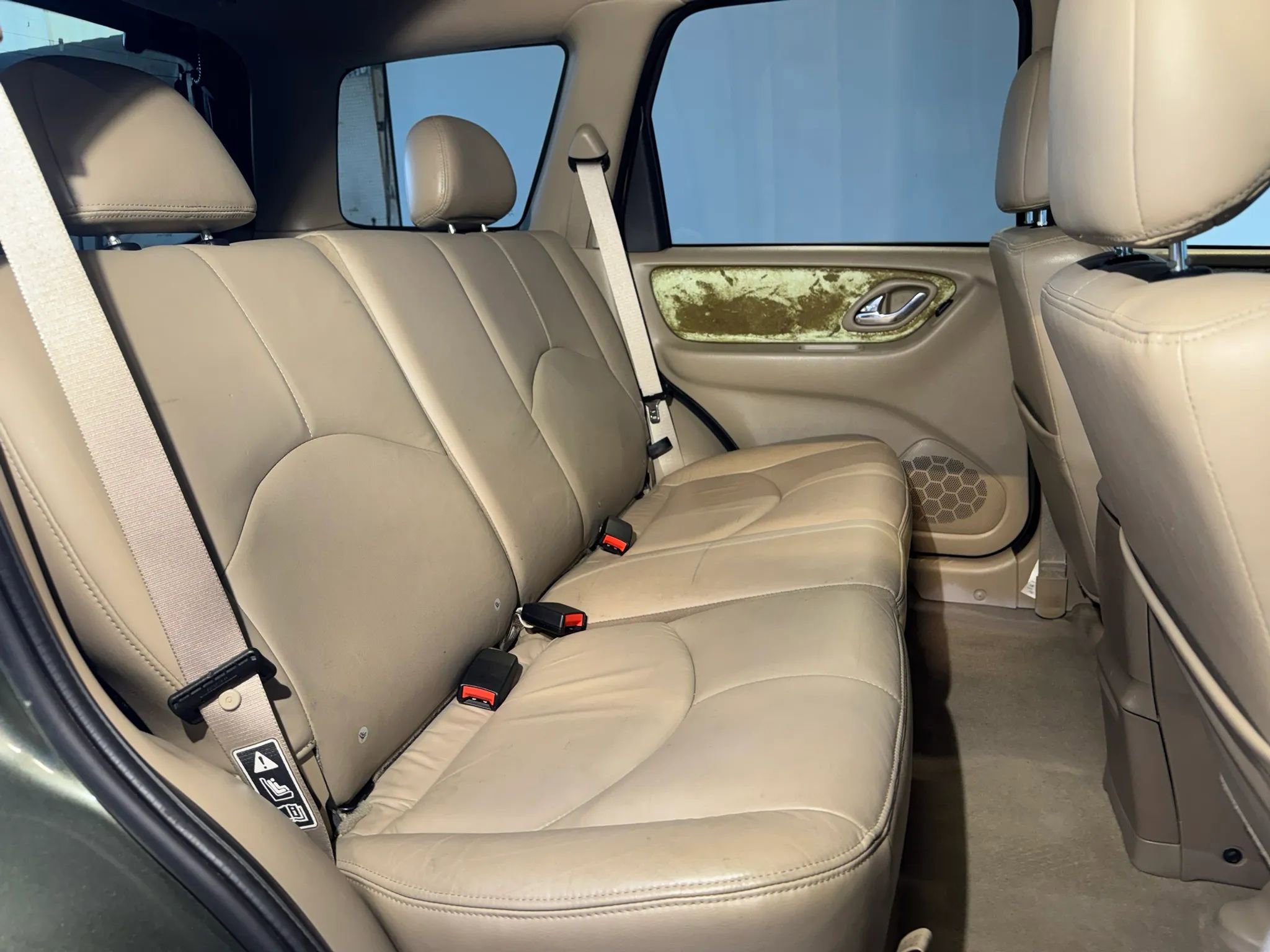 Used 2002 MAZDA Tribute ES image 26