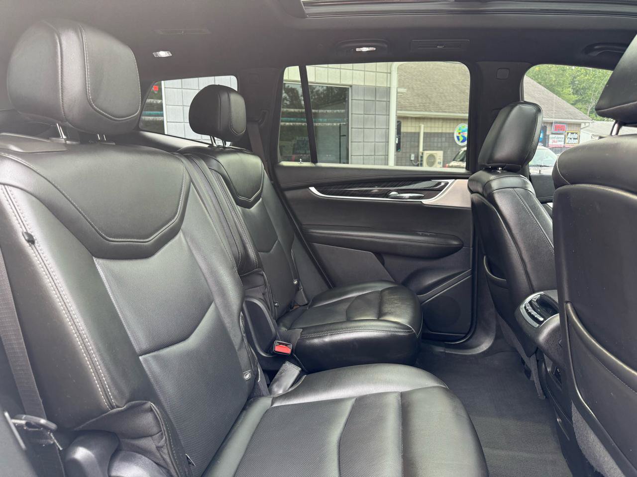 Used 2021 Cadillac XT6 Premium Luxury FWD image 13