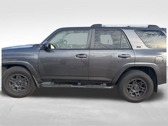 Used 2021 Toyota 4Runner SR5 image 11