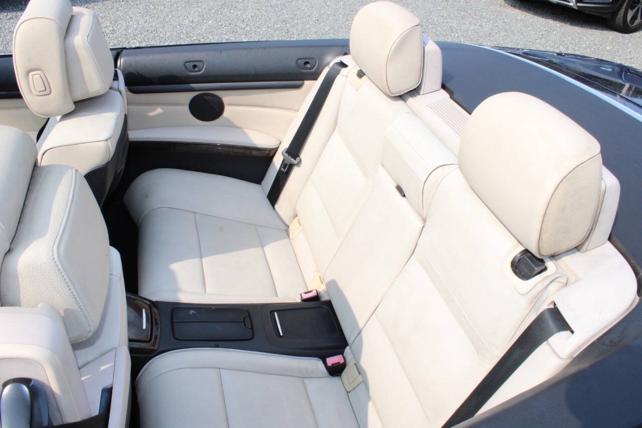 Used 2013 BMW 328i Convertible RWD image 26