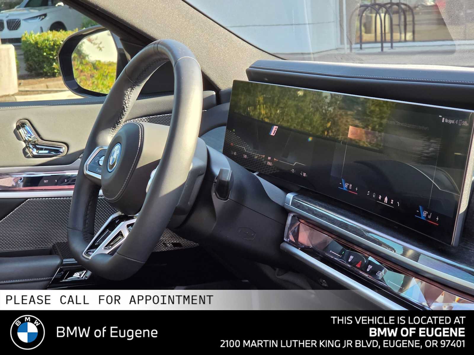 Used 2025 BMW i7 eDrive50 w/ M Sport Package RWD image 12
