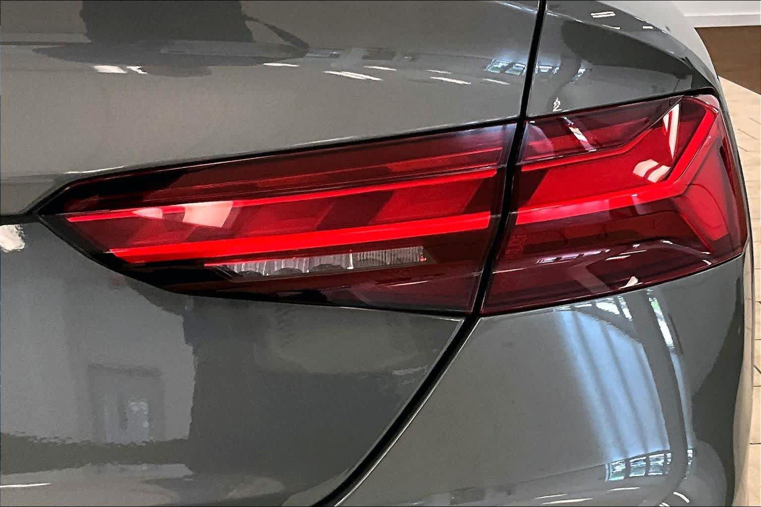 Used 2025 Audi S5 Premium Plus w/ Premium Plus Package AWD/4WD image 9