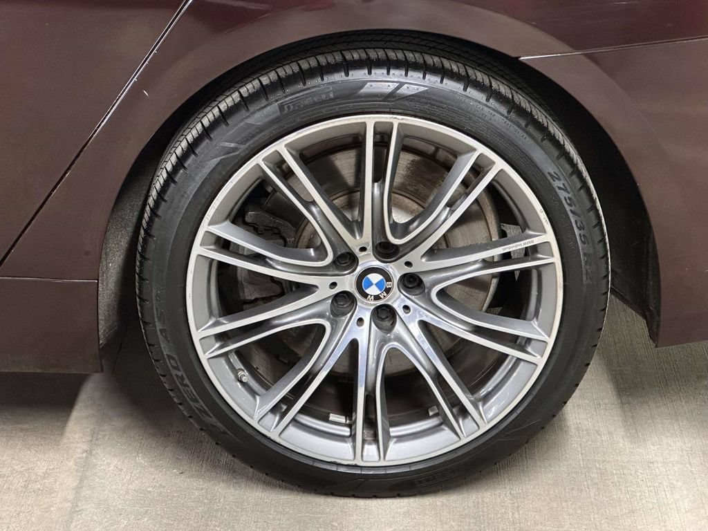 Used 2020 BMW 750i xDrive w/ Executive Package AWD/4WD image 11