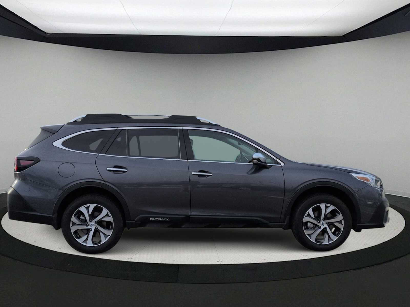 Used 2021 Subaru Outback Touring XT image 9