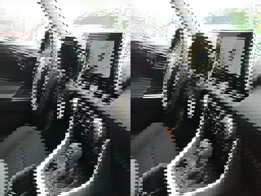 Used 2023 Toyota RAV4 LE image 25