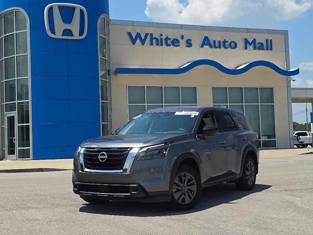 Used 2023 Nissan Pathfinder S FWD image 1