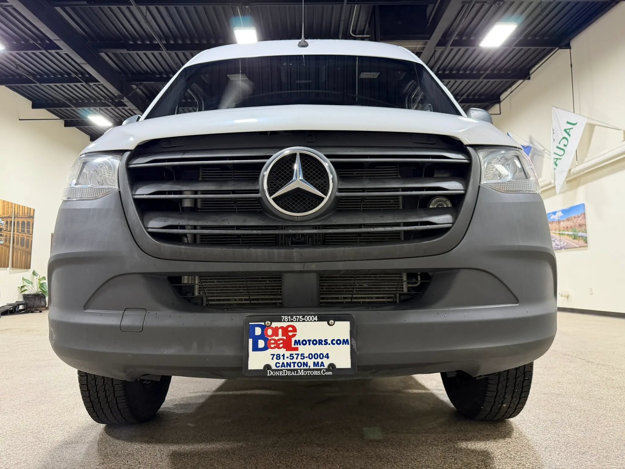 Used 2020 Mercedes-Benz Sprinter 2500 image 12