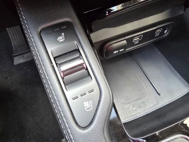 Used 2023 Kia Telluride EX image 46