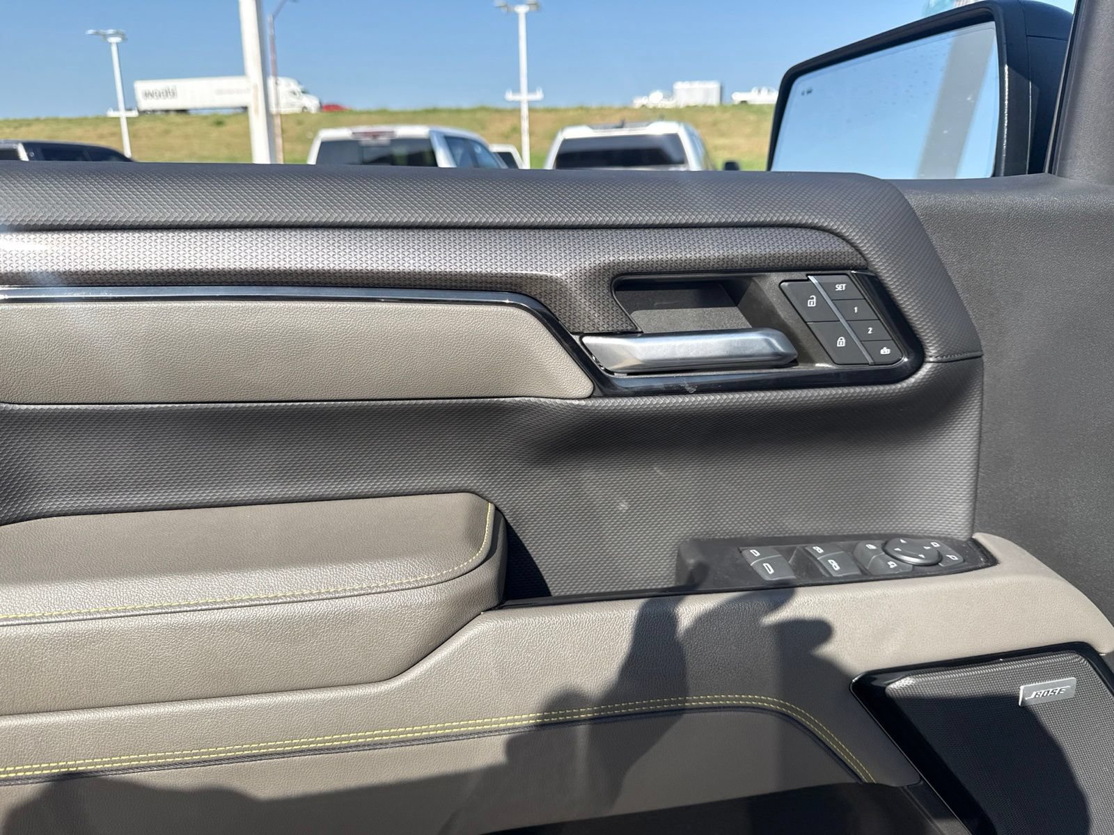 Used 2022 Chevrolet Silverado 1500 ZR2 w/ Technology Package AWD/4WD image 20