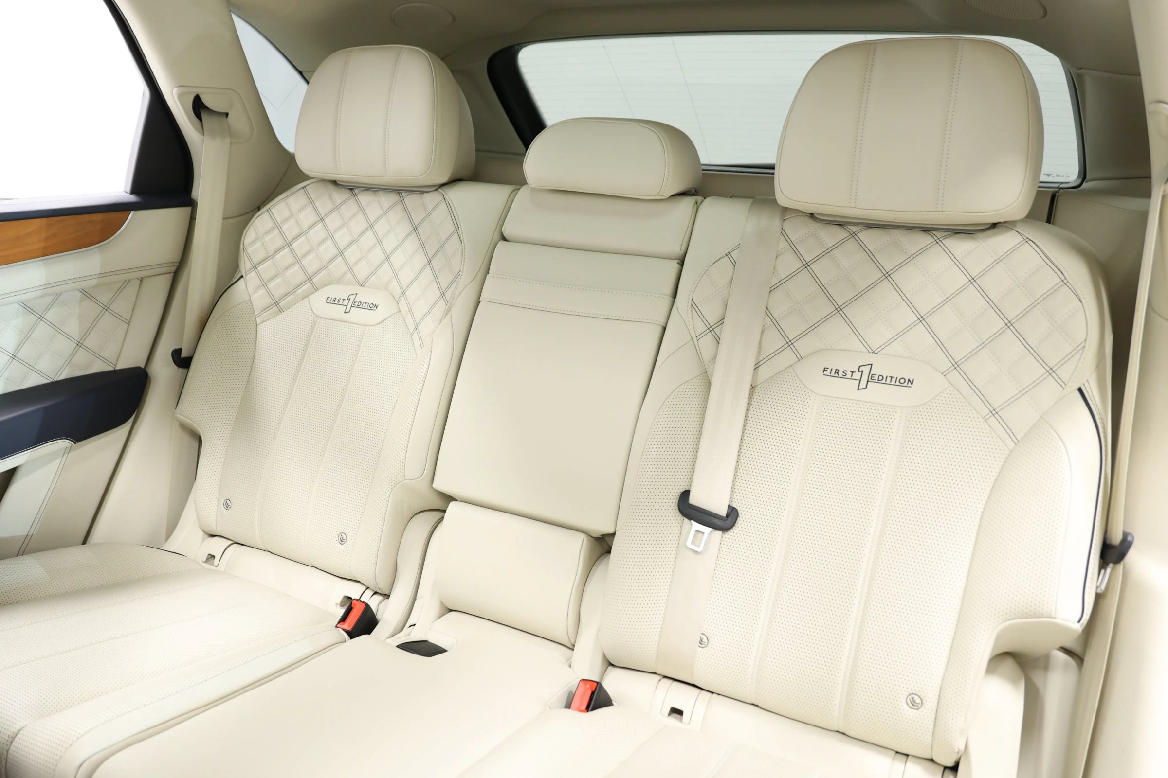 Used 2021 Bentley Bentayga w/ First Edition Specification AWD/4WD image 61