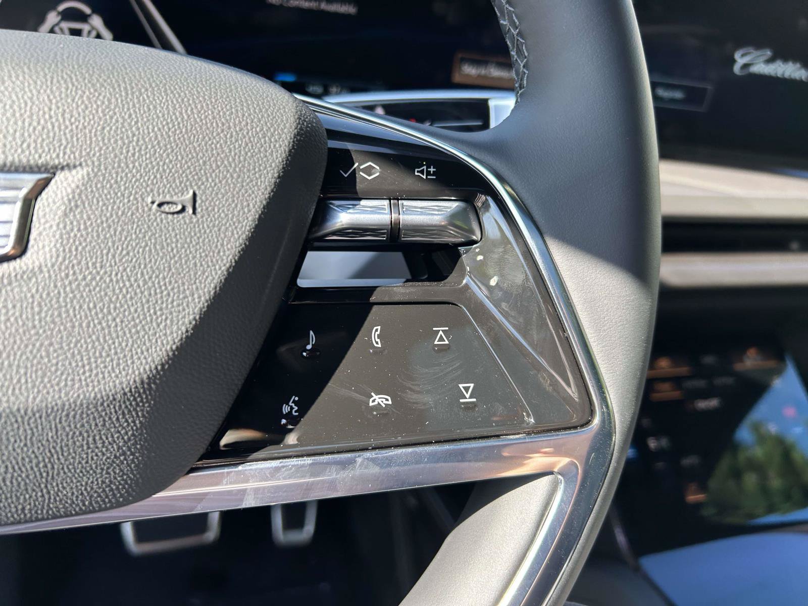 New 2027 Cadillac Vistiq Luxury AWD/4WD image 25