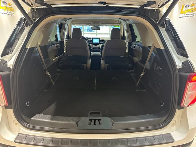Used 2023 Ford Explorer XLT w/ Equipment Group 202A AWD/4WD image 23