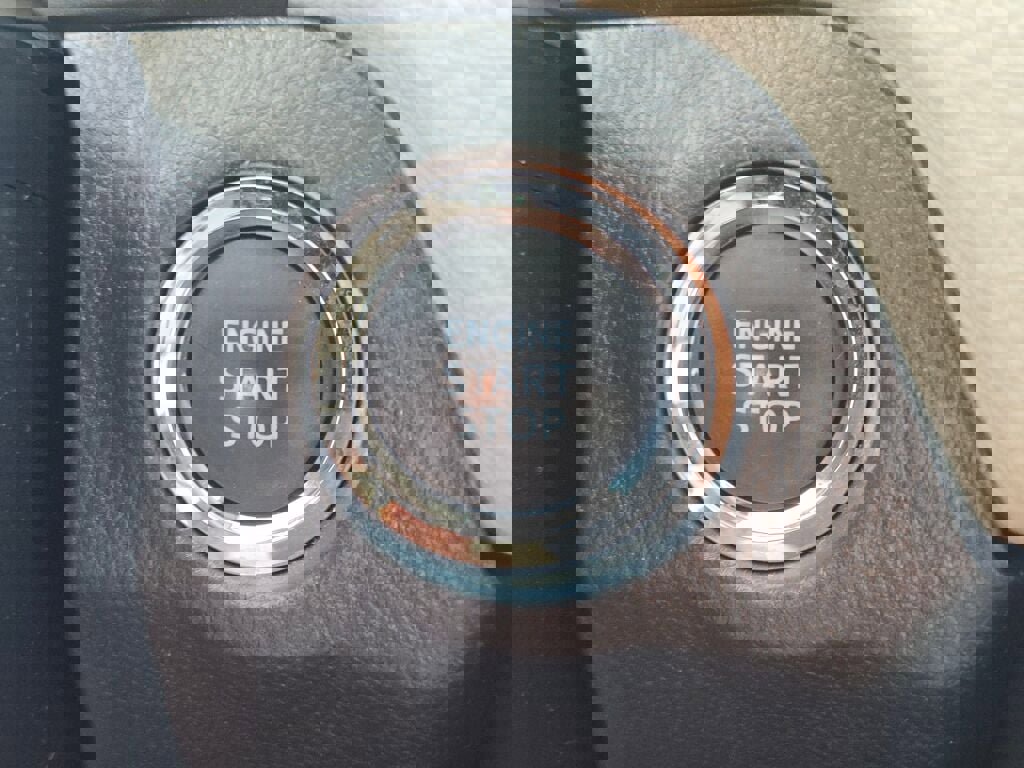 Used 2025 Toyota RAV4 Limited w/ Advanced Technology Package image 34