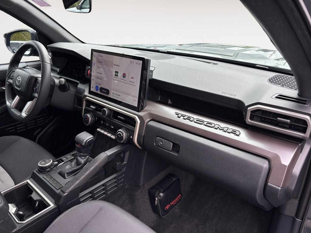 Used 2024 Toyota Tacoma TRD Sport AWD/4WD image 13