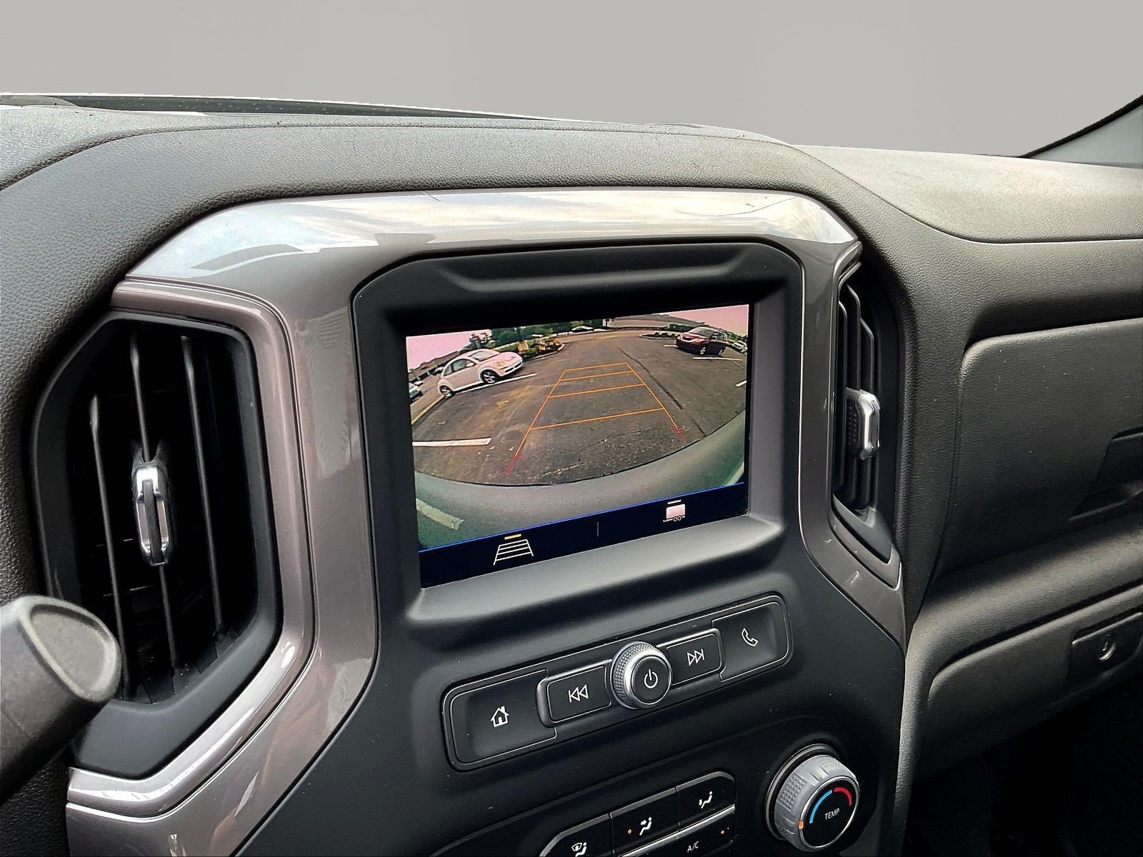 Used 2022 Chevrolet Silverado 1500 Custom AWD/4WD image 14