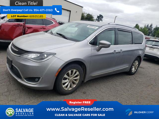 Used 2018 Chrysler Pacifica Touring-L image 1