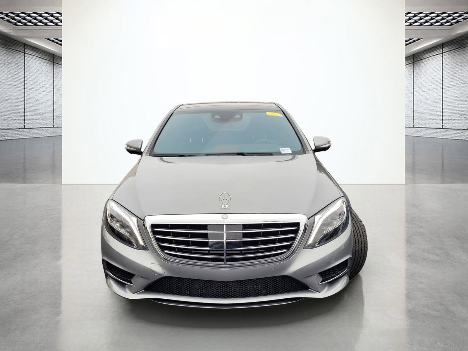 Used 2015 Mercedes-Benz S 550 Sedan image 4