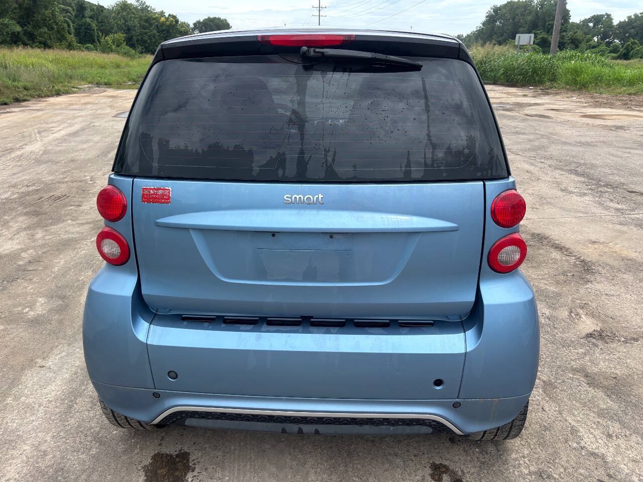 Used 2015 smart fortwo passion RWD image 9