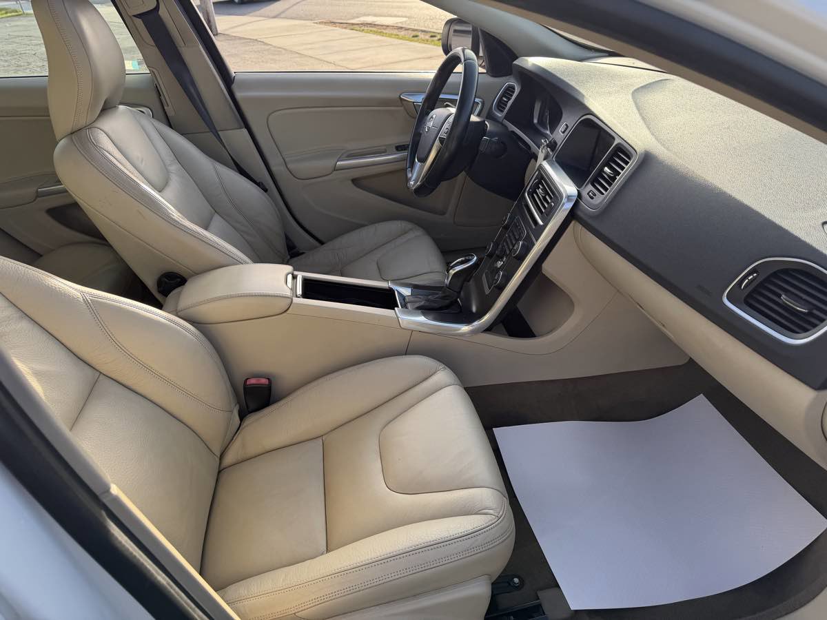 Used 2014 Volvo S60 T5 image 17