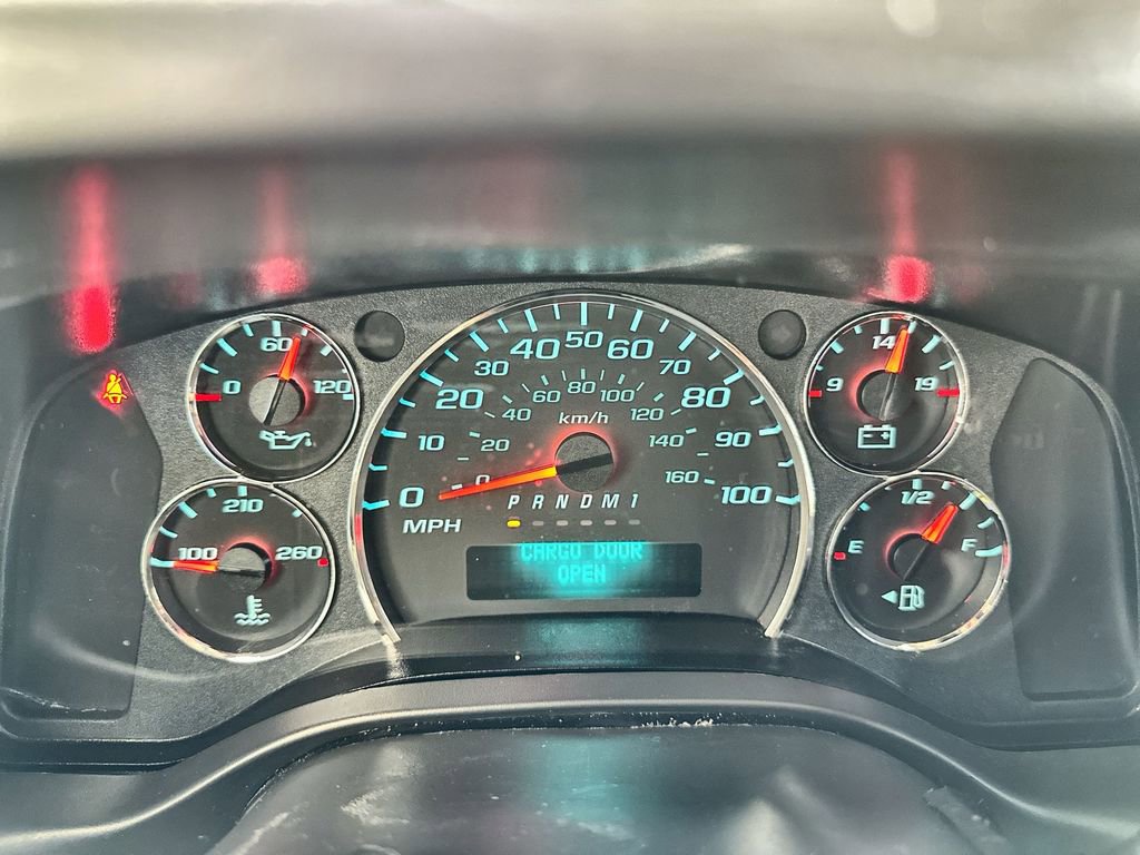 Used 2024 Chevrolet Express 2500 w/ Driver Convenience Package image 10