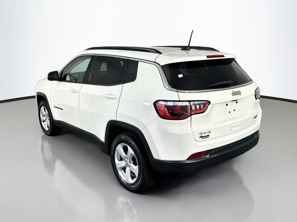 Used 2018 Jeep Compass Latitude w/ Popular Equipment Group AWD/4WD image 5