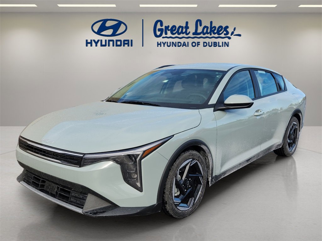 Used 2025 Kia K4 EX image 1