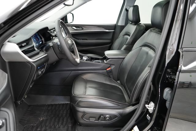 Used 2022 Jeep Grand Cherokee Limited 4xe image 13