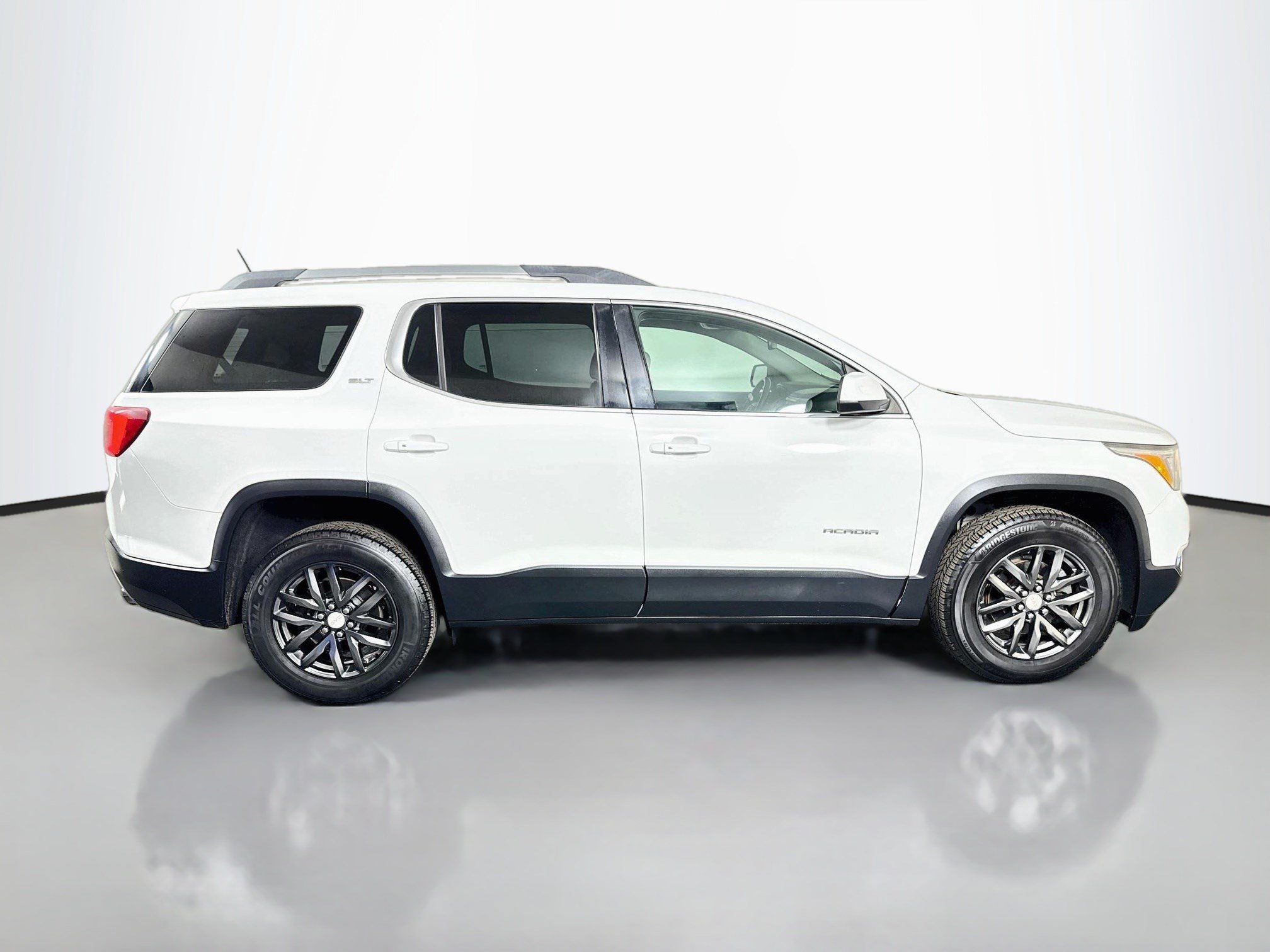 Used 2017 GMC Acadia SLT FWD image 33