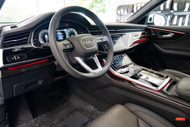 Used 2025 Audi Q8 Prestige AWD/4WD image 27