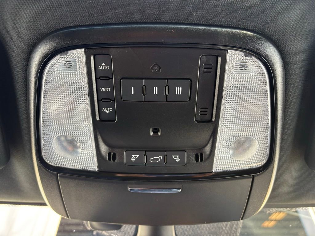 Used 2023 Dodge Durango R/T image 42