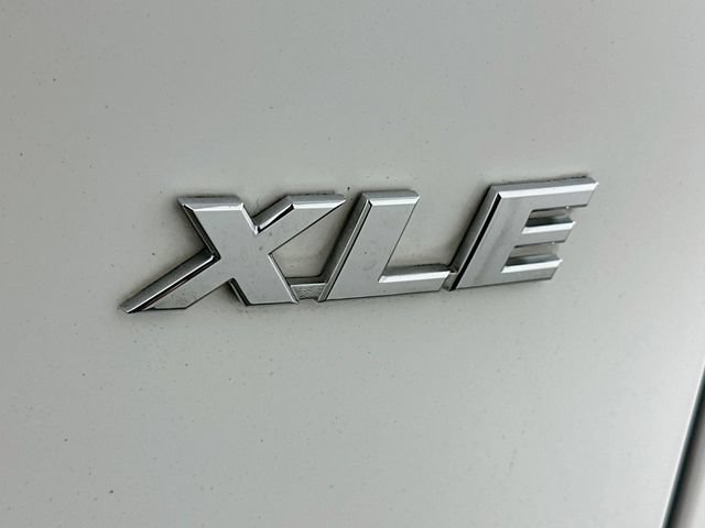 Used 2022 Toyota RAV4 XLE w/ Convenience Package FWD image 29