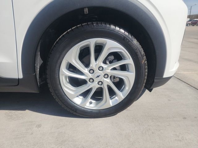 New 2027 Chevrolet Bolt LT w/ Comfort Package image 14