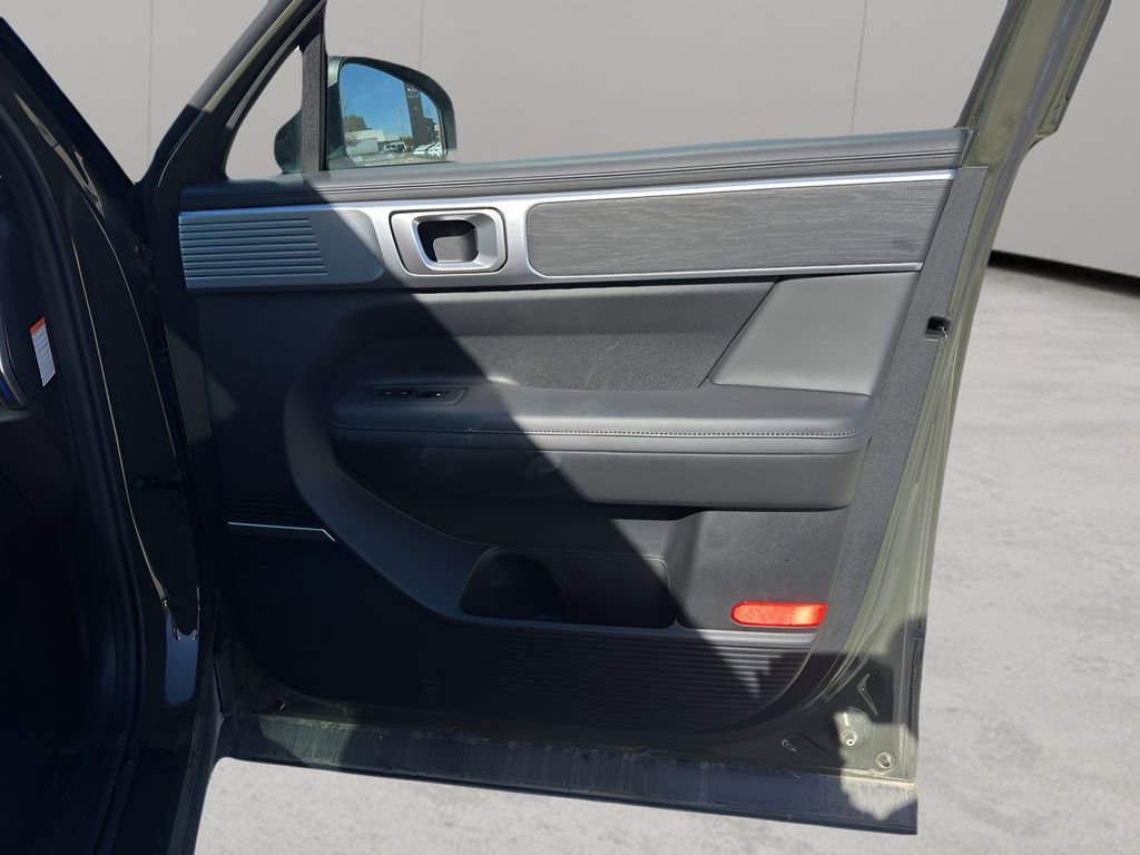 Used 2024 Hyundai Santa Fe Limited image 29