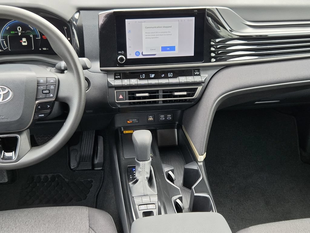 Used 2026 Toyota Camry LE FWD image 17