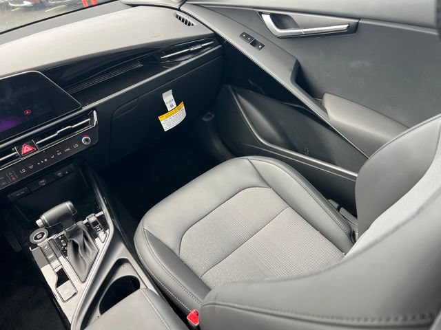 Certified 2026 Kia Niro EX FWD image 13