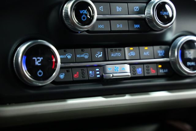 Used 2023 Ford Expedition Limited image 20