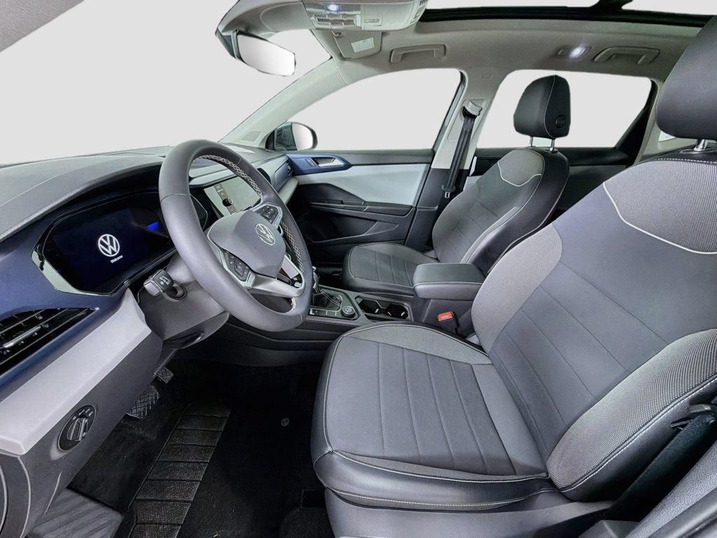 Used 2023 Volkswagen Taos SE w/ Panoramic Sunroof Package AWD/4WD image 20