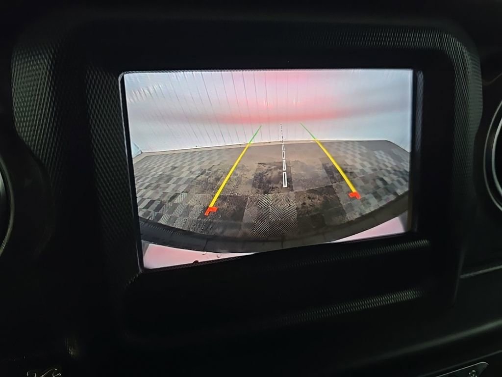 Used 2020 Jeep Wrangler Unlimited Sahara w/ Cold Weather Group image 23