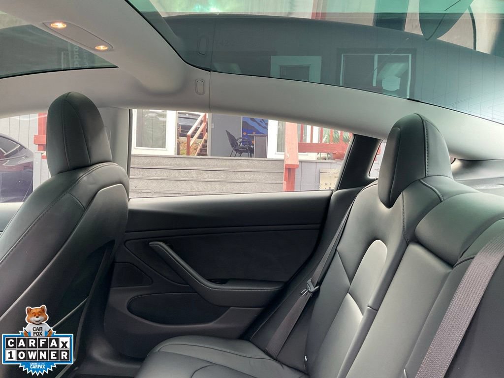 Used 2018 Tesla Model 3 Long Range RWD image 30