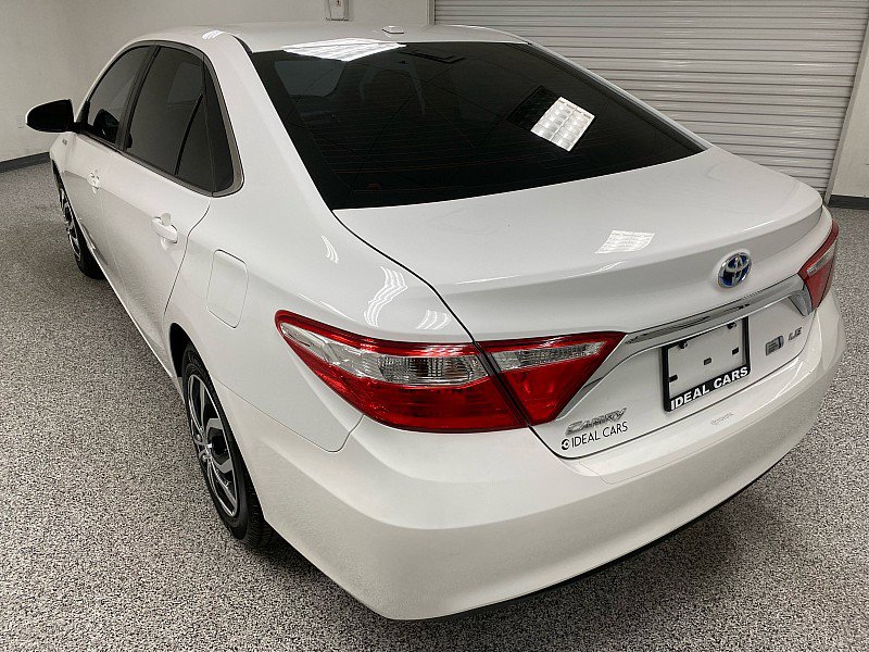 Used 2015 Toyota Camry LE image 7