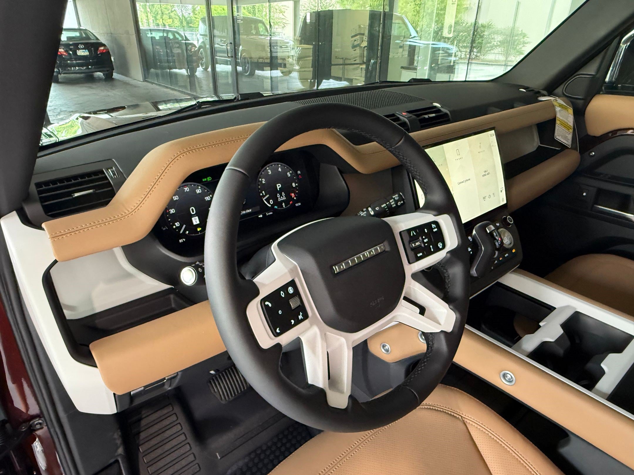 New 2026 Land Rover Defender 130 X-Dynamic SE AWD/4WD image 4